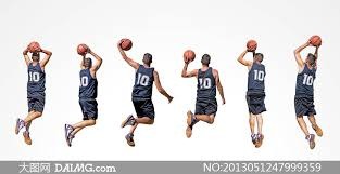 蒯纪闻逃过红牌！撞人后飞踹小腹，越南球员集体不满，主裁挨批